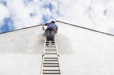 Peinture extérieure à Givraines — façades et ravalement